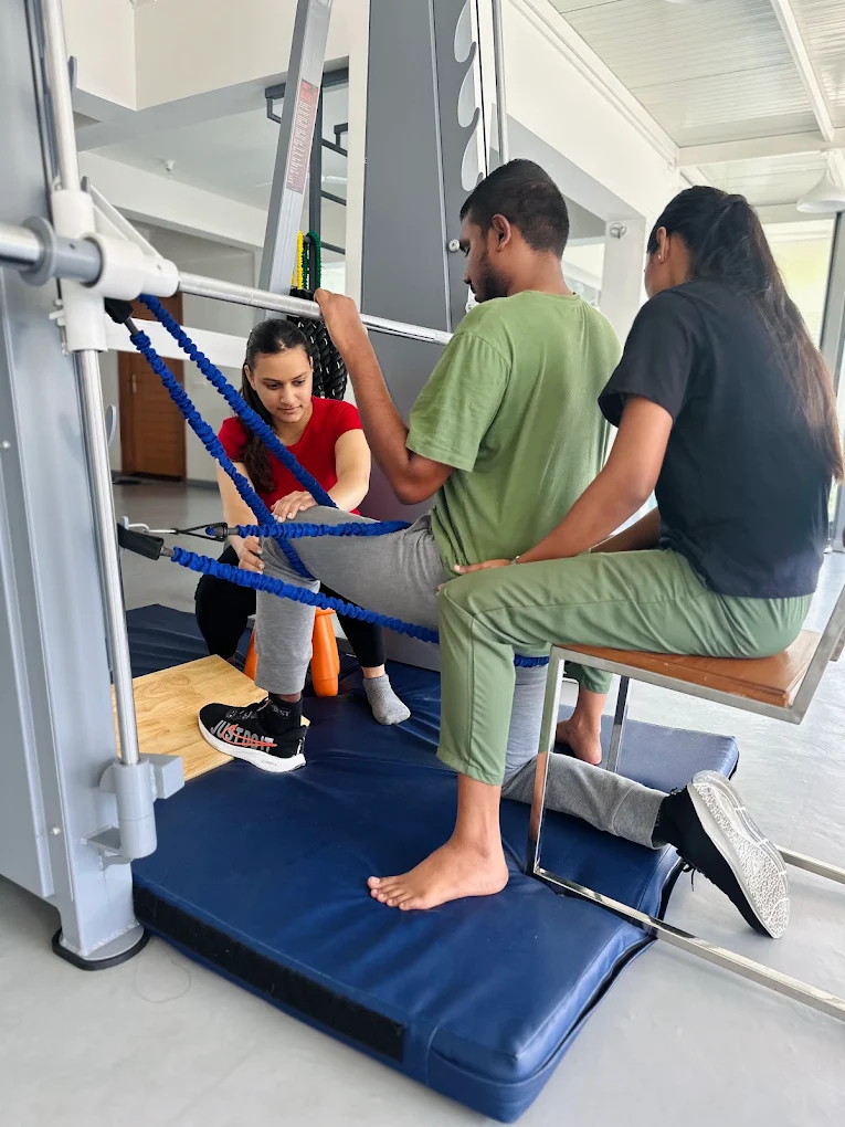 Assisted knee mobilisation